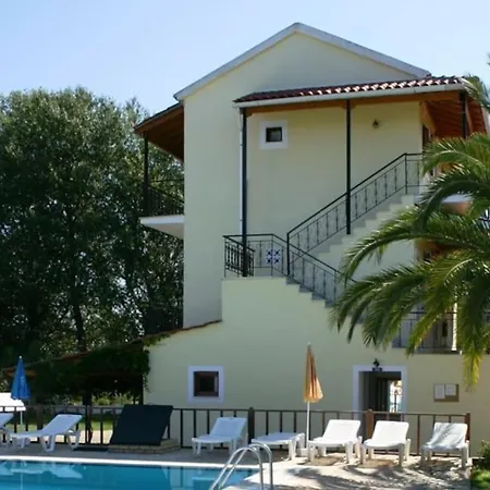 Fondas Lägenhet Roda (Corfu)